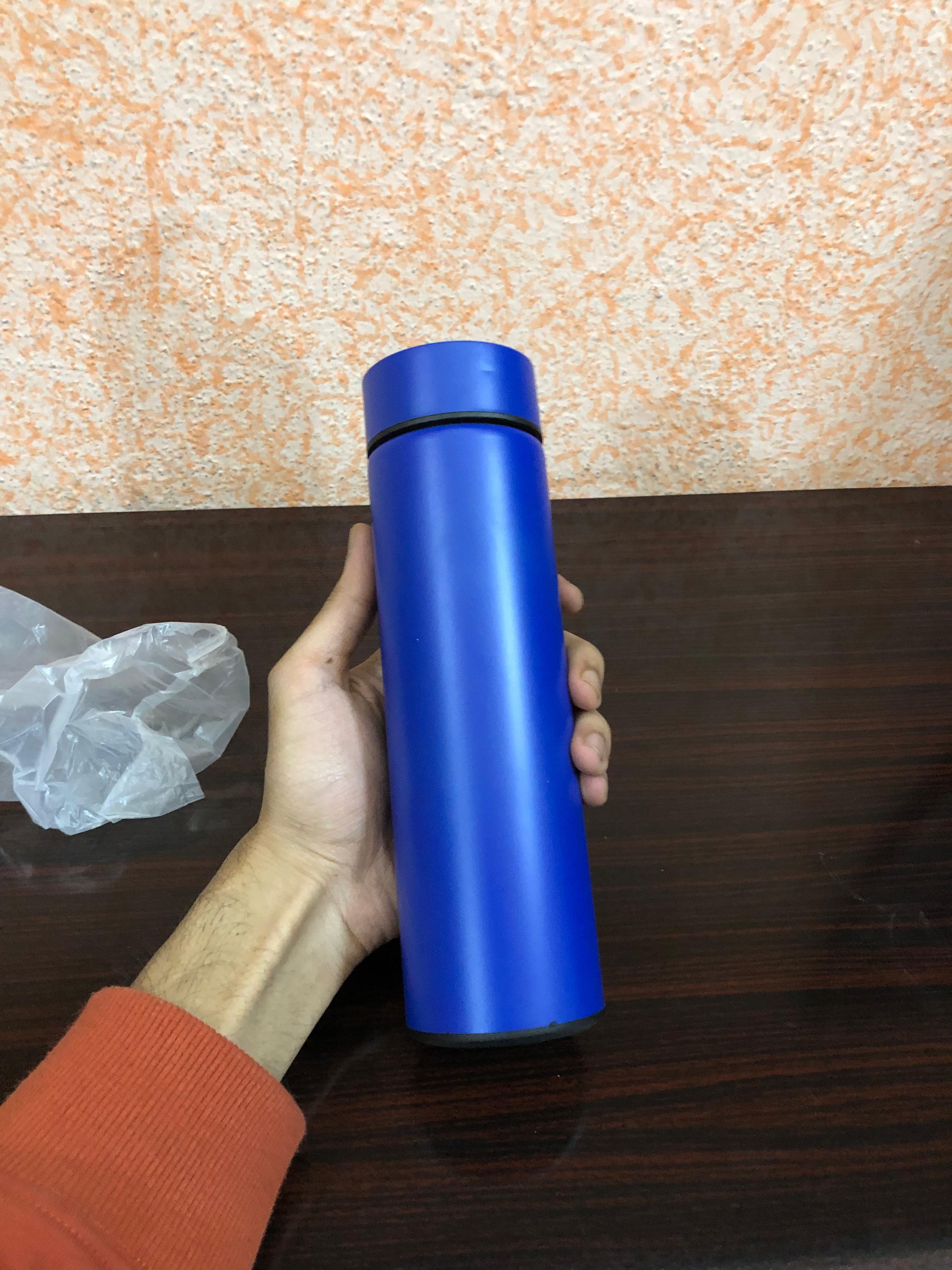 Temperature Display Vacuum Insulated Water Bottle Thermo Flask Made of Premium Stainless